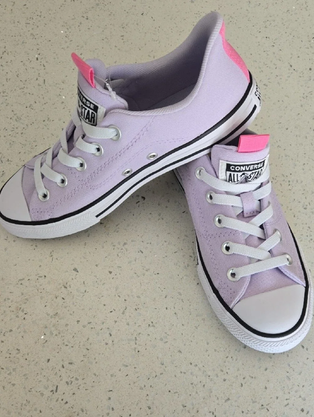 Converse Kids Low Top Sneakers in Lavender with Pink Pull Tab